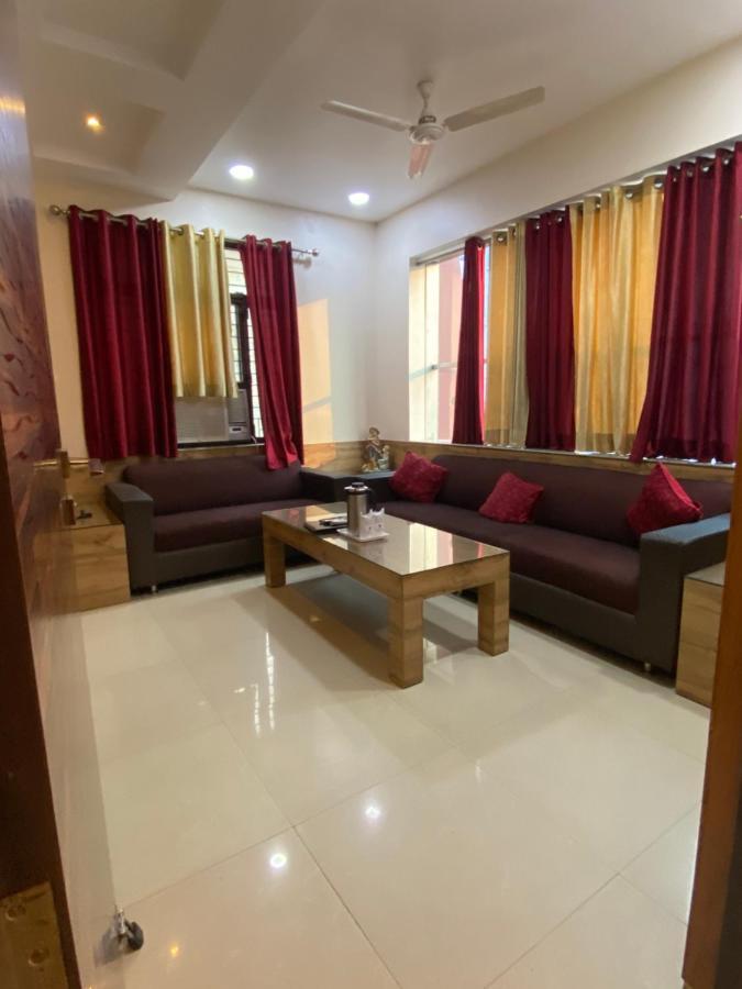 Hotel Pradeep Palace Gorakhpur Kültér fotó